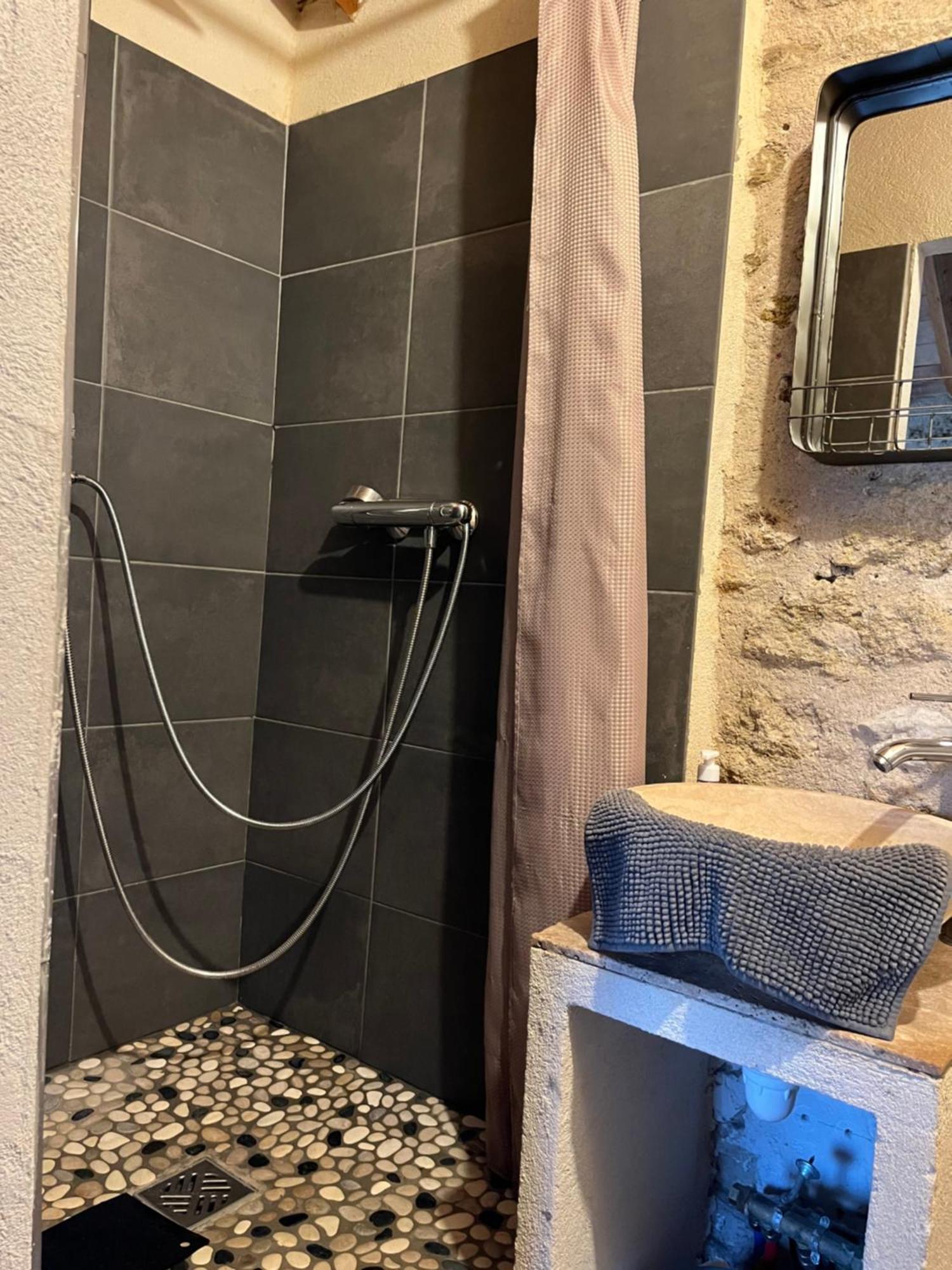 Ferienwohnung Le Pigeonnier Puyvert Exterior foto